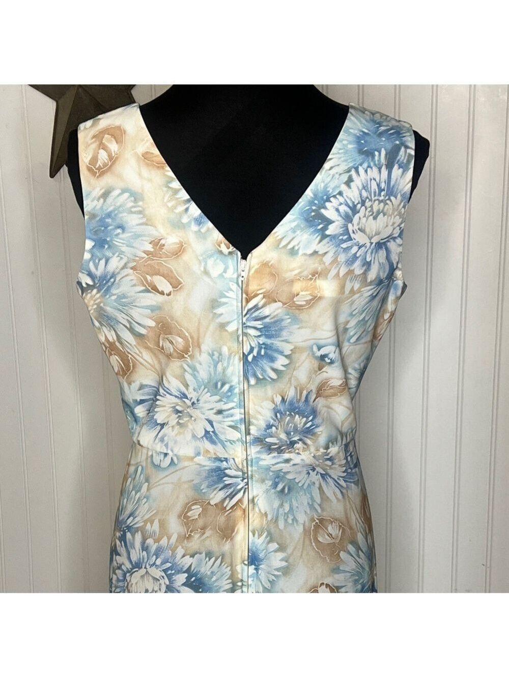 1970’s Floral Blue and Tan Women's Maxi Dress Size 10 - Picture 6 of 12